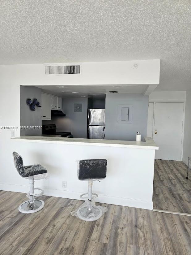 Building Photo - 7601 E Treasure Dr