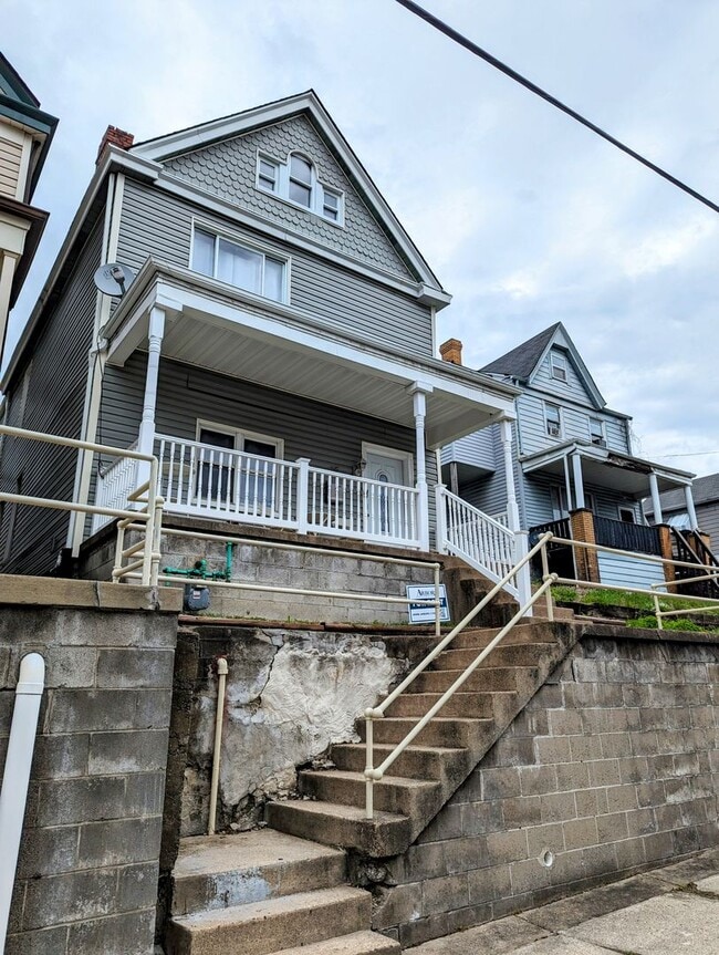 Building Photo - 15 Soffel St