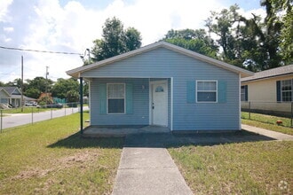 Building Photo - 624 N G St