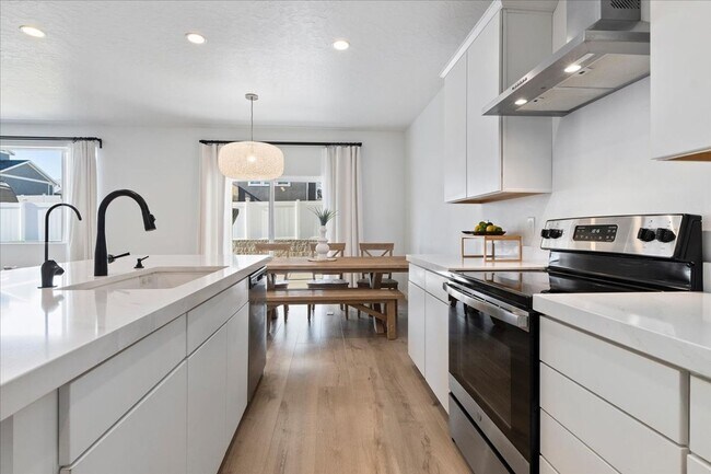 Foto del edificio - Gorgeous 5 Bedroom Home in Saratoga Springs!