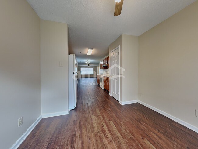 Building Photo - 2637 Druid Hill Dr