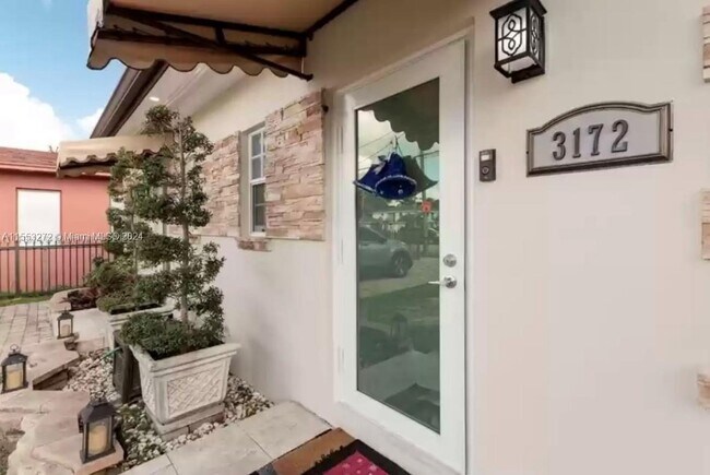 Foto del edificio - 3172 SW 2nd St