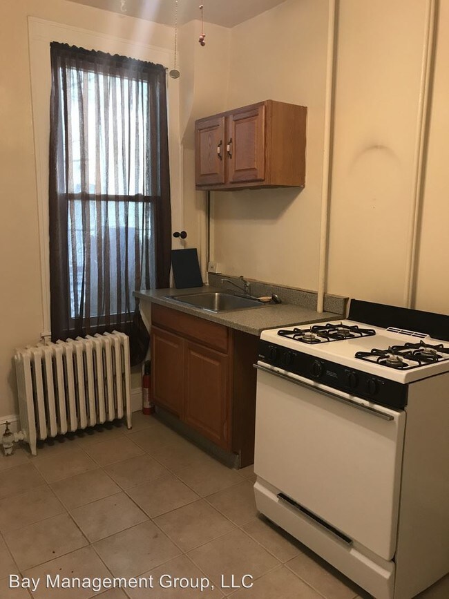 Foto del edificio - 902 W 37th St