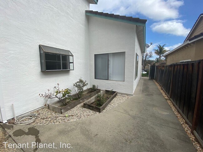 Building Photo - 3 br, 2.5 bath House - 7249 Martwood Way