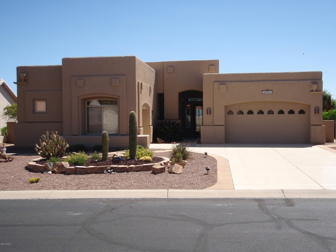 Primary Photo - 65473 E Rose Ridge Dr