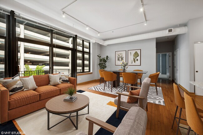 Foto del edificio - 333 W Hubbard St