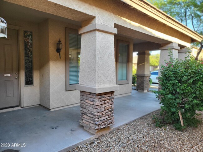 Foto del edificio - 15452 W Cottonwood Cir