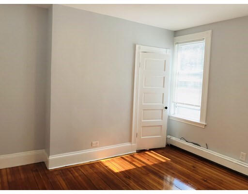 Building Photo - 15 Bowdoin St