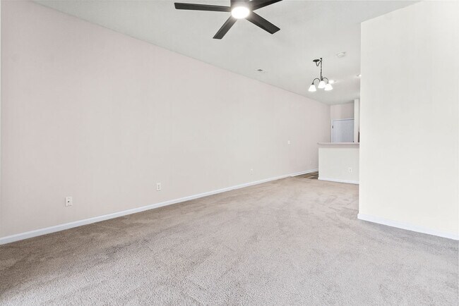 Building Photo - Sweetwater Condo