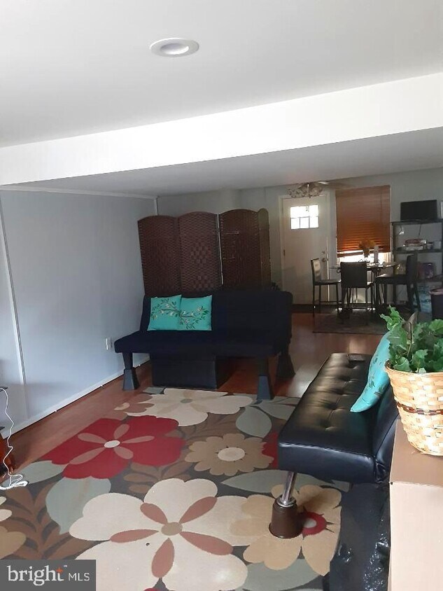 Primary Photo - 1331 Potomac Heights Dr