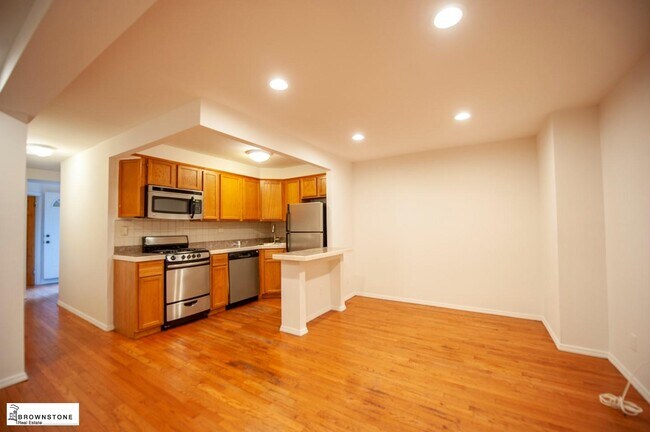 Building Photo - 401 Sackett Street