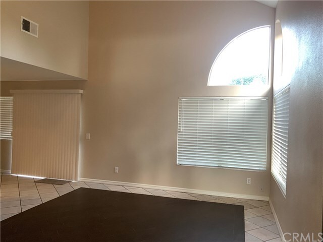 Building Photo - 13099 Reindeer Ct