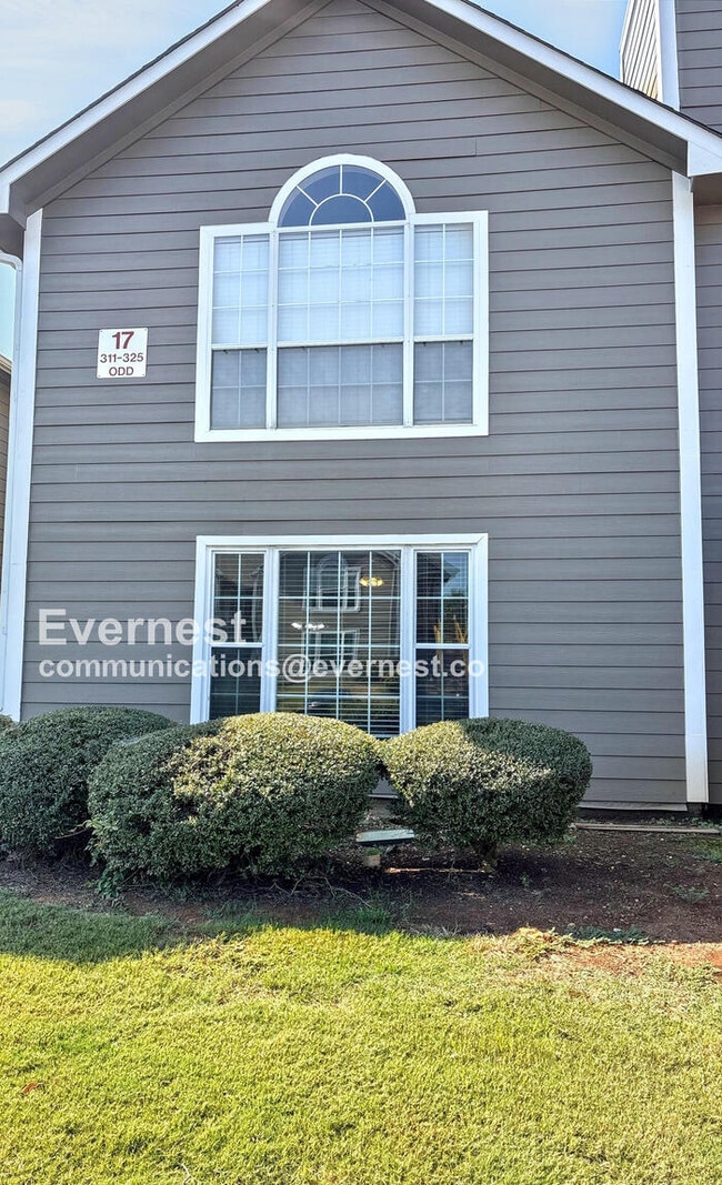 Building Photo - 319 Waters Edge Ln