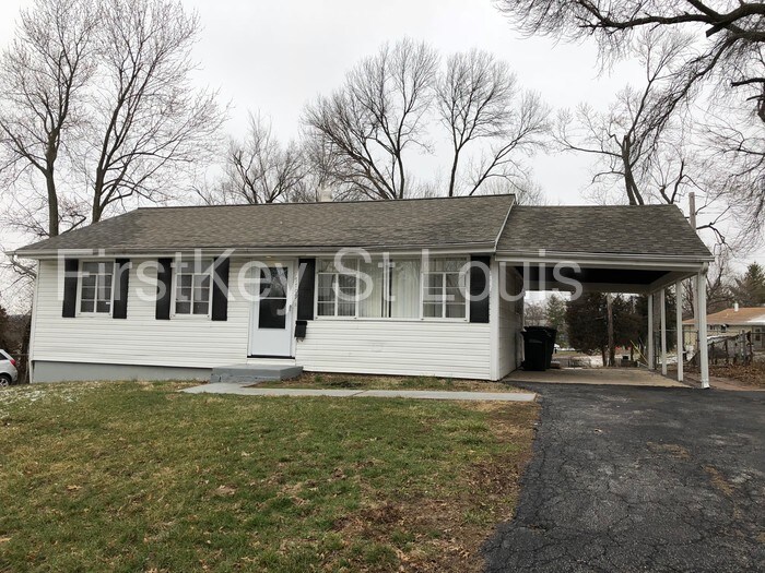 Foto principal - 7709 Paddington Dr