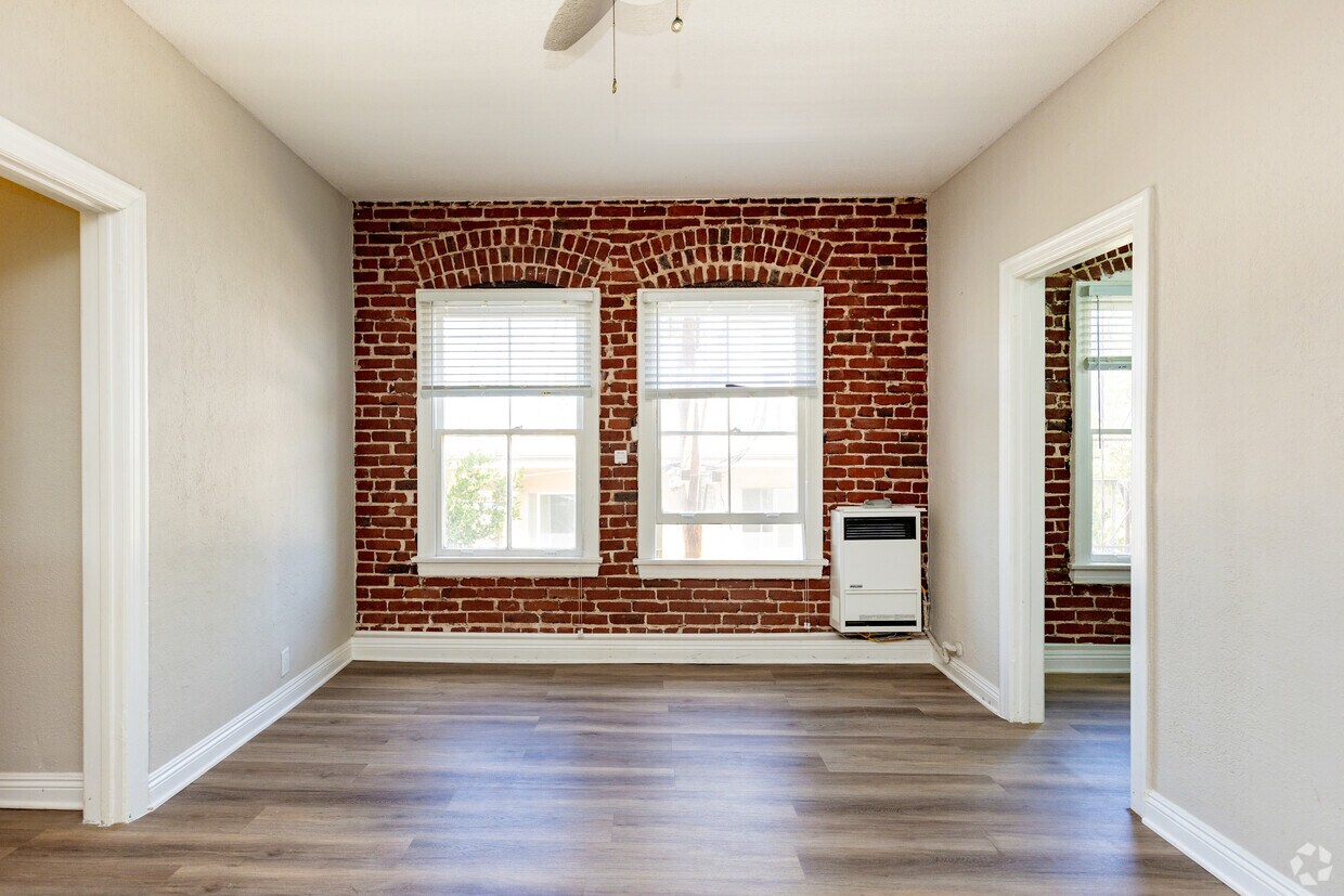 241 Apartments for Rent in Mid City, CA Westside Rentals