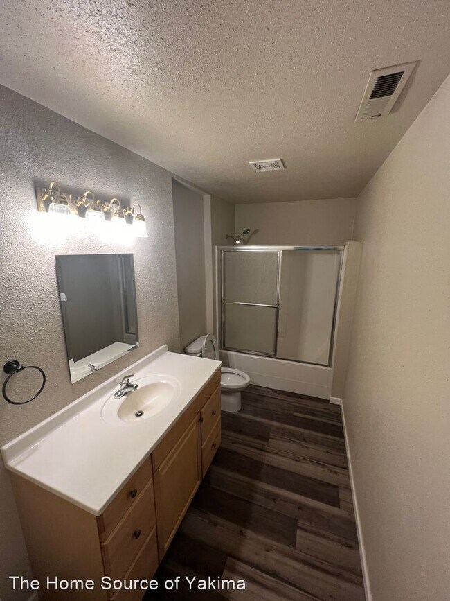 Building Photo - 3 br, 2 bath House - 1505 S 10th Avenue - ...