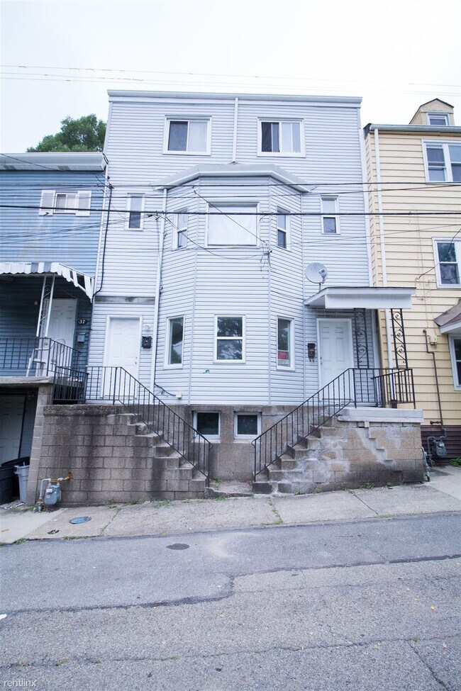 Foto del edificio - 4 br, 1 bath House - (August)OAKLAND House...