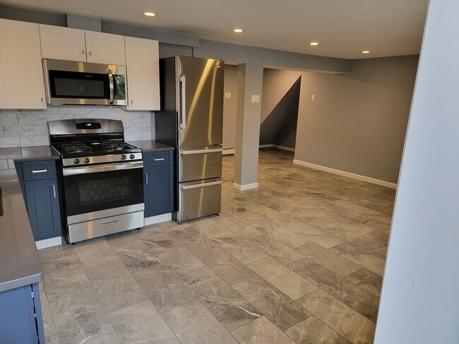 Photo - 200 Washington St House