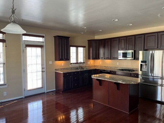 Foto del edificio - 1022 Ironwood Ln