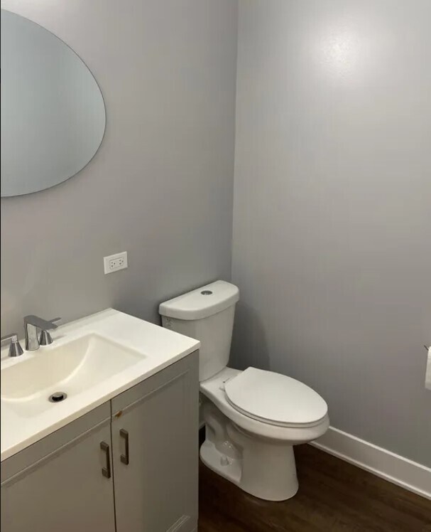 Foto del edificio - 1810 W Touhy Ave