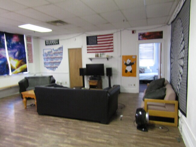 Foto del edificio - 18 S Court St