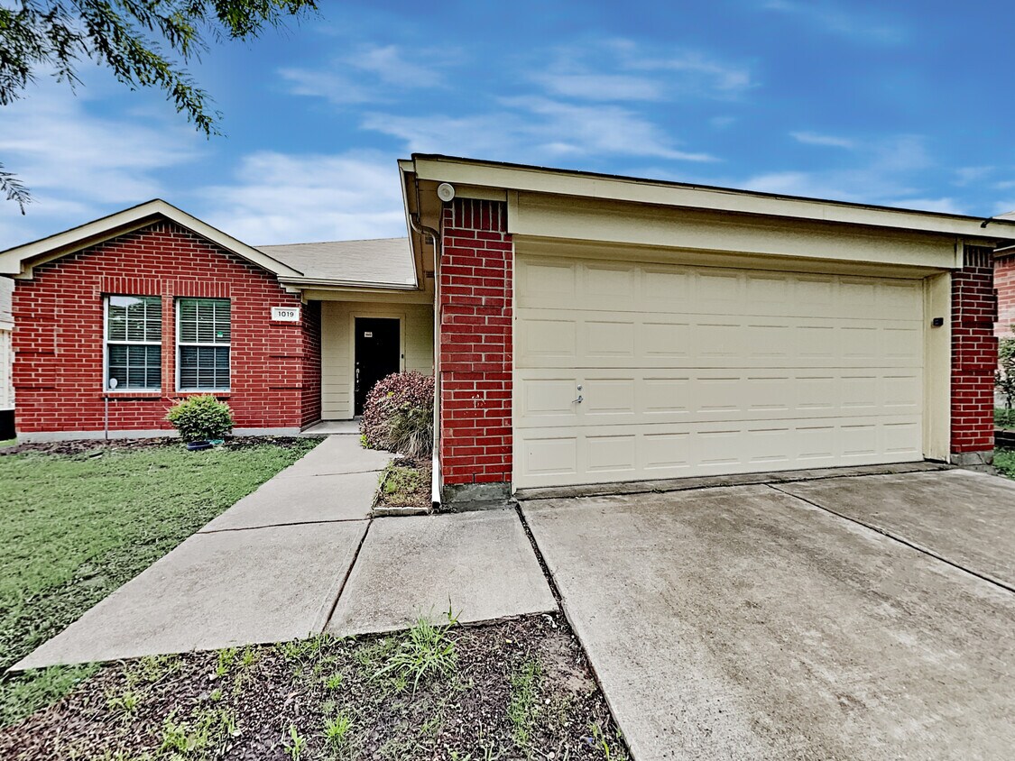 1019 Hampton Drive House Rental in Forney, TX