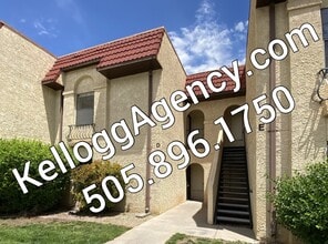 Building Photo - 837 1D Country Club Dr SE