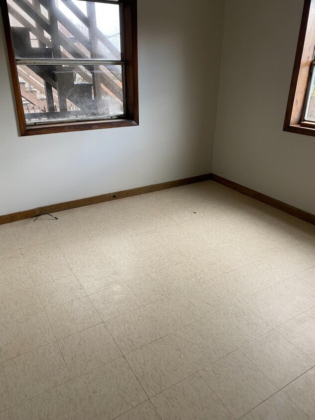 Foto del edificio - 429 W G St