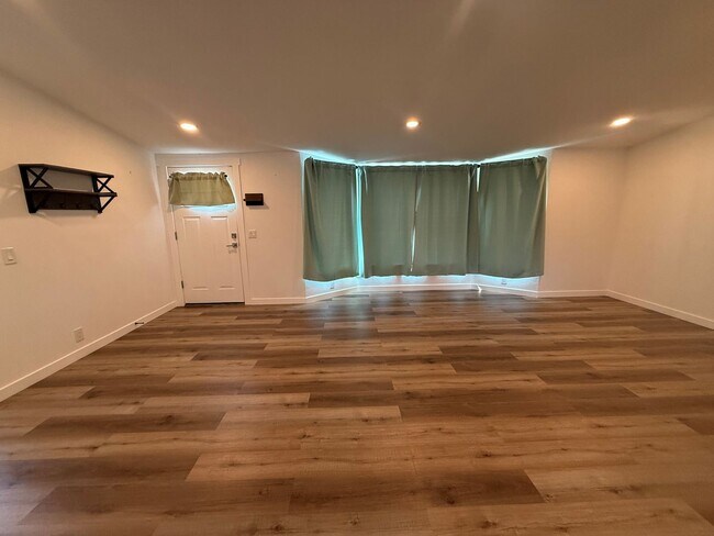 Foto del edificio - Now renting 3 bedroom House