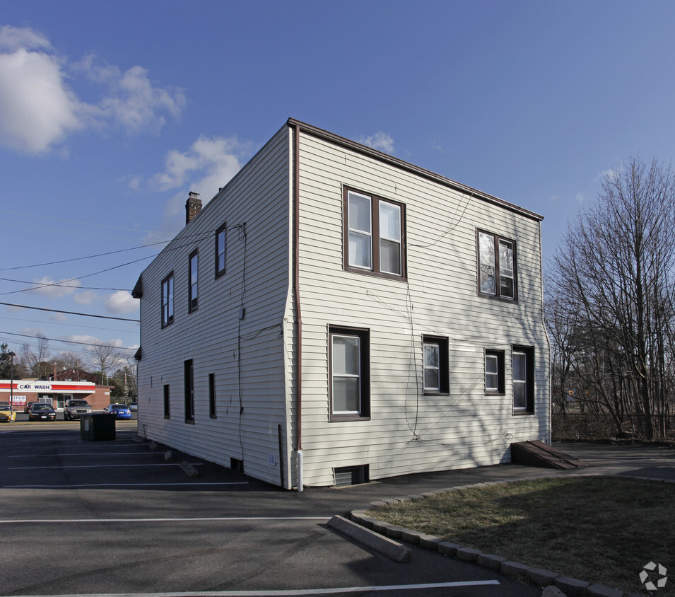 Foto del edificio - 162 Carleton Ave