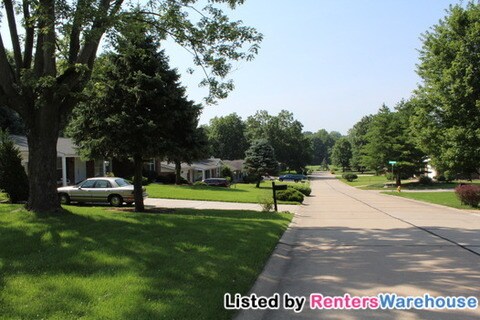 Building Photo - 13900 Le Sabre Dr