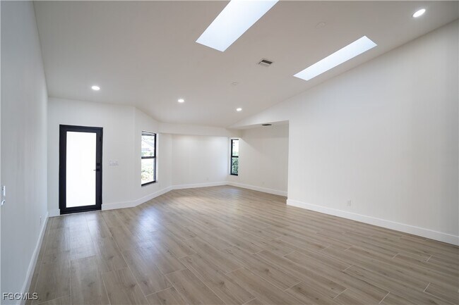 Foto del edificio - 16701 Bobcat Dr