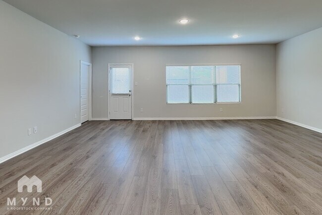 Foto del edificio - 545 Meadow Run Dr