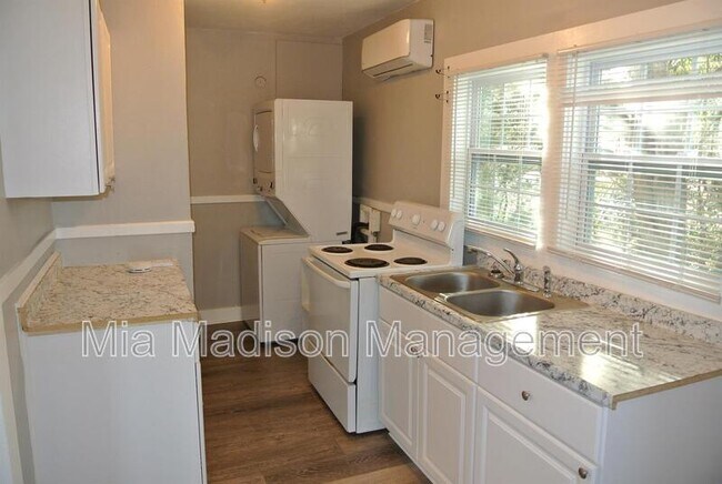 Foto del edificio - 1507 E 33rd St
