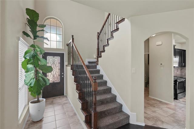 Building Photo - 8937 Tenderfoot Ln