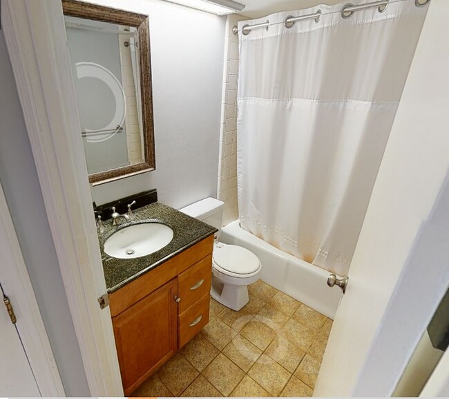 Foto del edificio - 85 Brainerd Rd