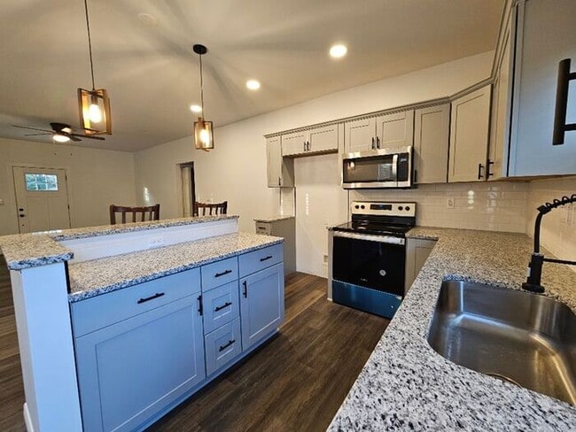 Foto del edificio - Avail NOW!!!! Fully remodled Gastonia home...