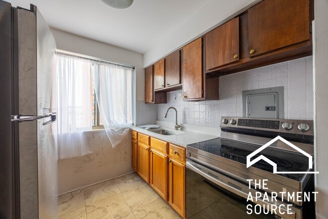 Photo - 6250 N Kenmore Ave Apartment