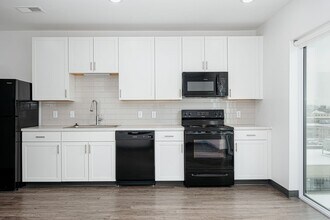 Interior Photo - Vera on Broad
