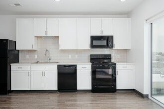 Interior Photo - Vera on Broad