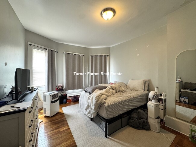 Foto del edificio - 94 E Cottage St