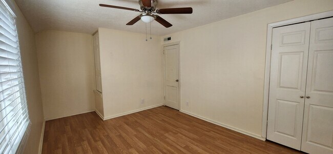 Master Bedroom - 582 Pearl Harbor St