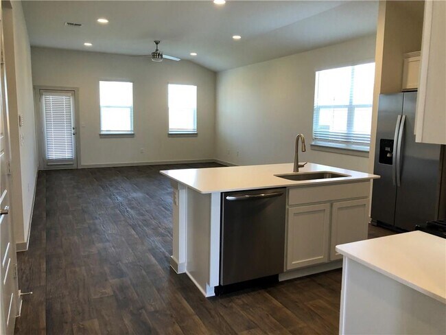 Building Photo - 4700 Canongate Dr