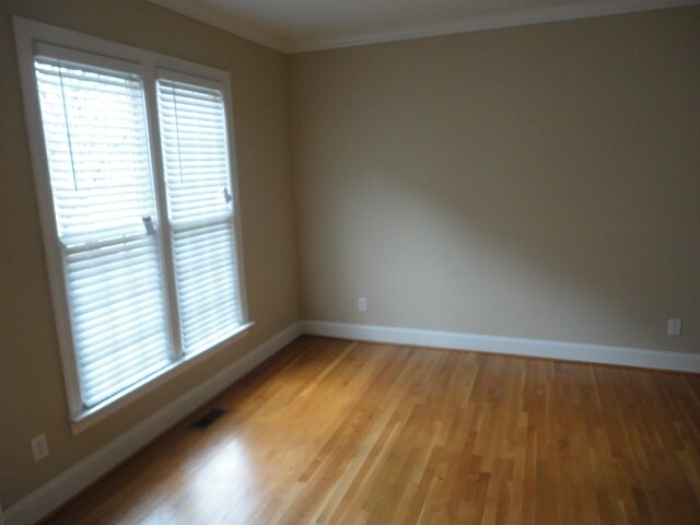 Foto del edificio - 4509 Wellington Downs
