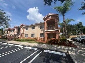 Building Photo - 3512 Briar Bay Blvd
