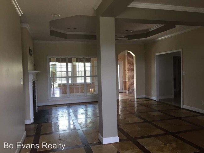 Building Photo - 1409 Morningview Dr