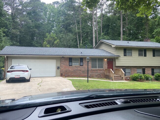 Foto del edificio - Room in Single Family Home on Butner Rd