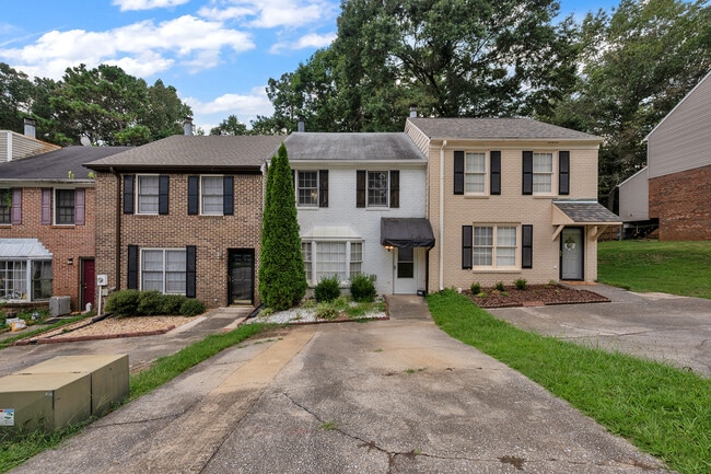 Building Photo - 2933 Riverwood Ter