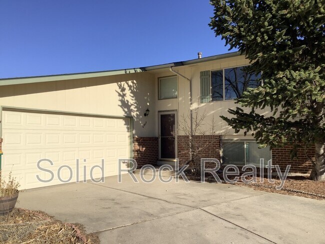 Foto del edificio - 6505 Wicklow Cir E