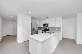 Building Photo - 833 Vlg Brk Dr